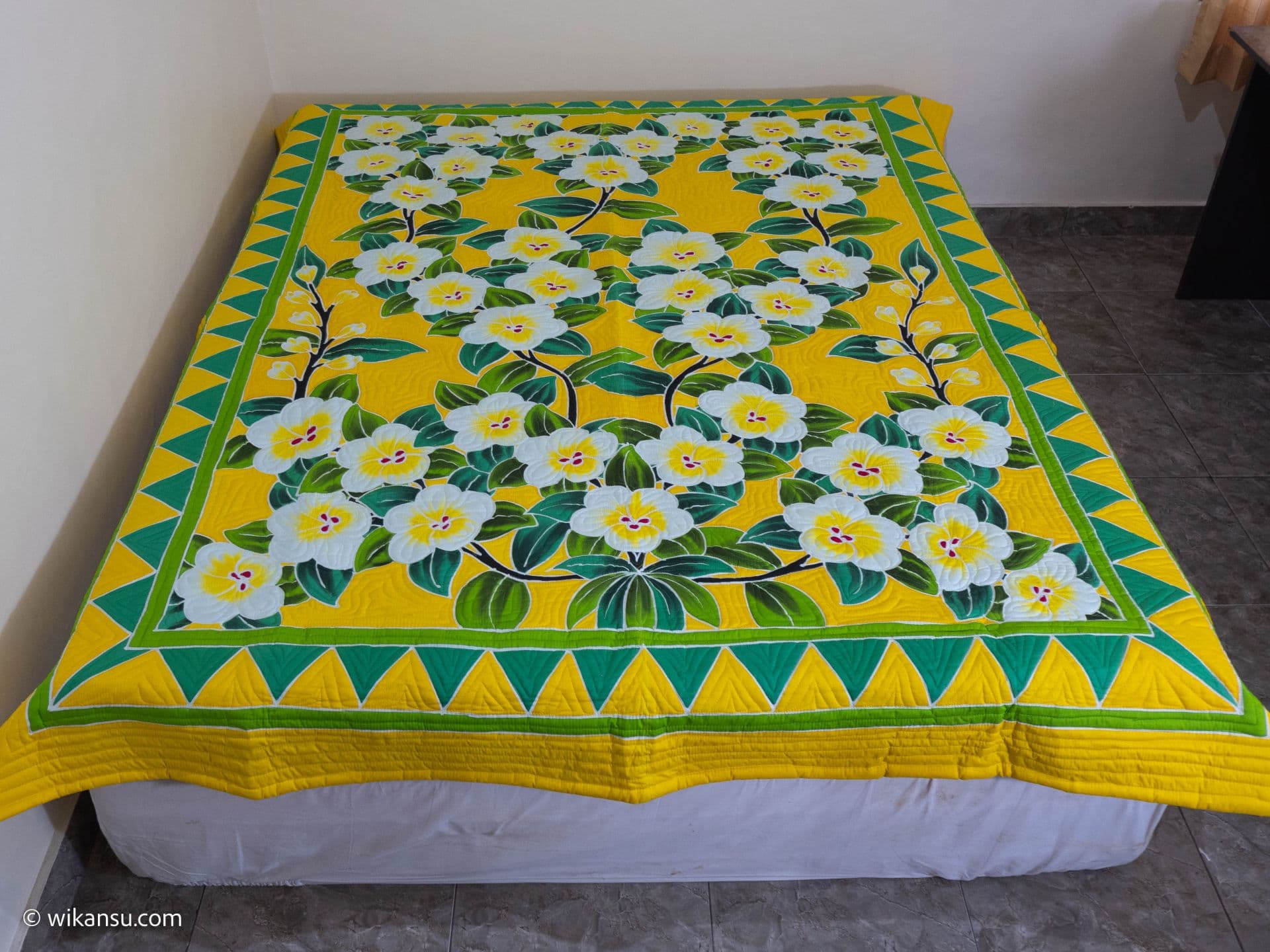 Bunga Kamboja Bali Kuning (Jahitan Penuh)