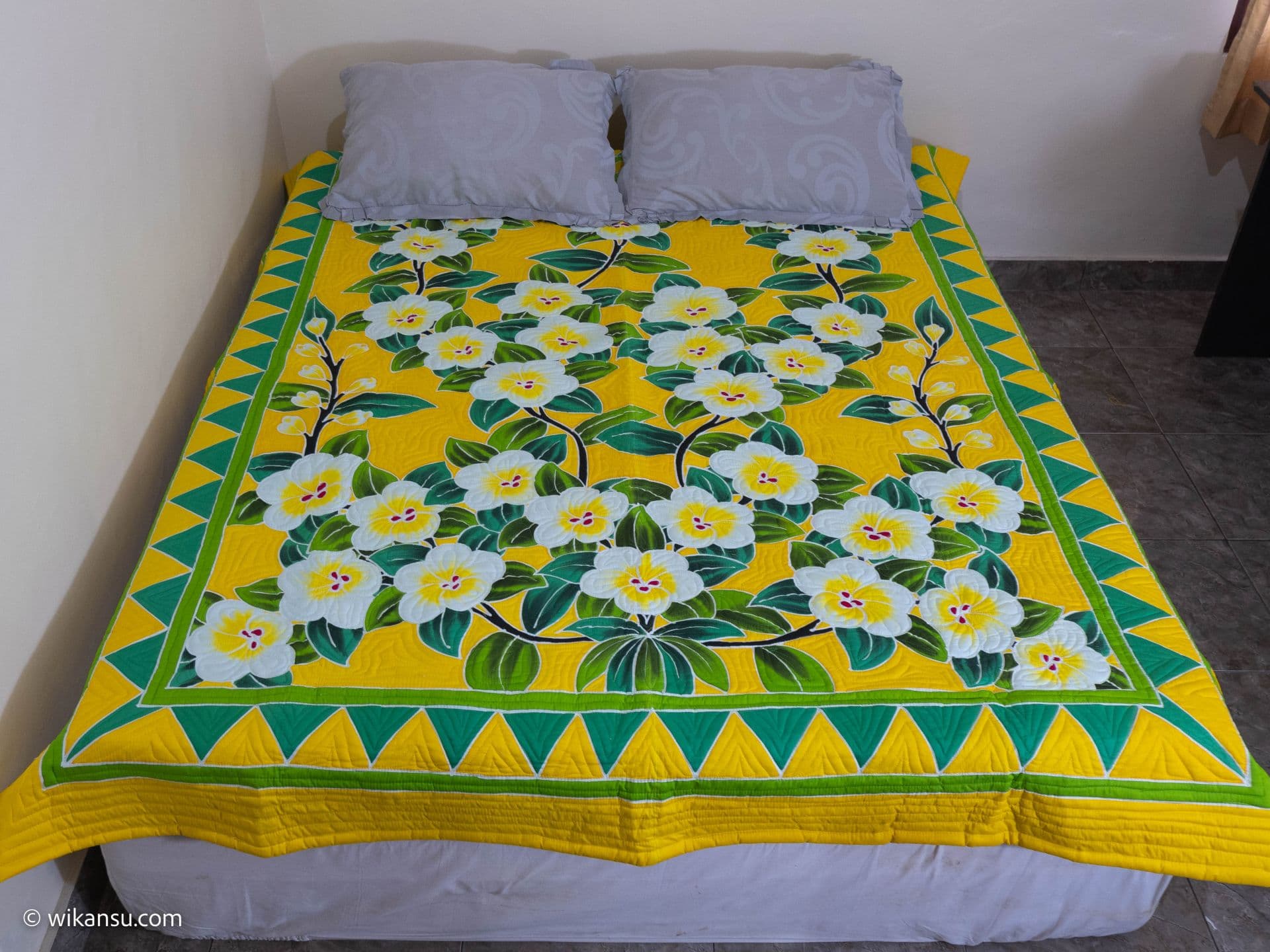 Bunga Kamboja Bali Kuning (Jahitan Penuh)